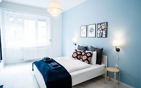 Central New Home With 3 Bedrooms, A/C And Balcony