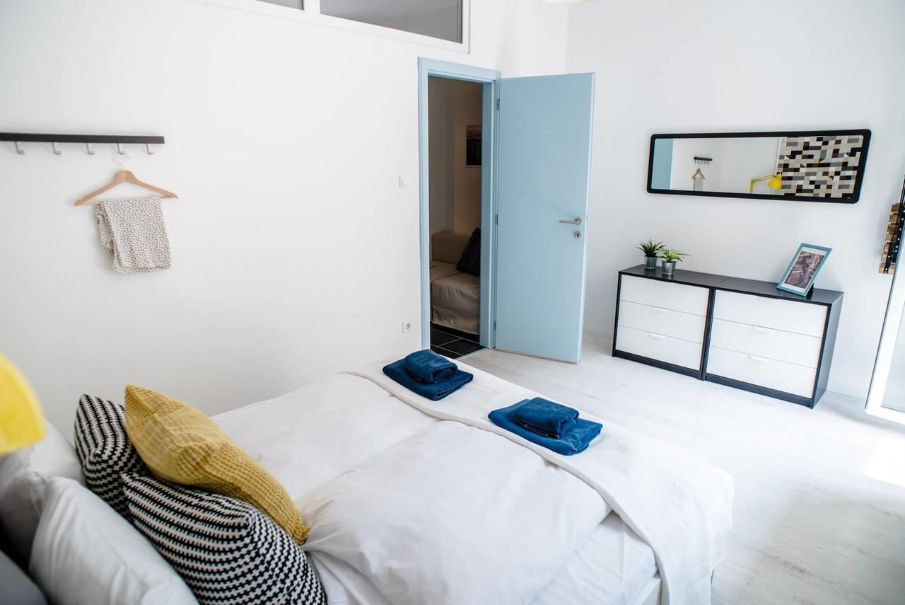 Central New Home With 3 Bedrooms, A/C And Balcony Budapest Esterno foto